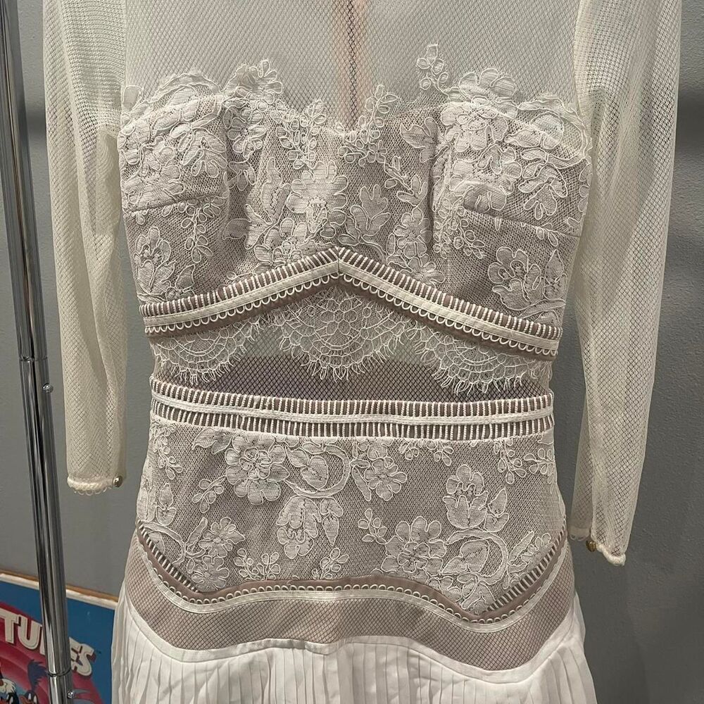 Three Floor White lace mini dress with mesh sleeves - Picture 6 of 10